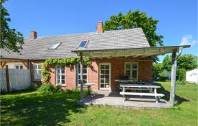 4 Bedroom Cozy Home In Anholt, Anholt